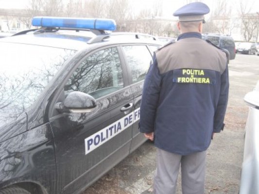 Maşini cu acte false, depistate în Constanţa